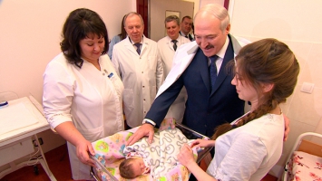 Лукашенко посетил 5-ю городскую клиническую больницу

