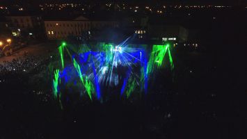 Видео с дрона: шикарное лазер-шоу на Дне письменности в Полоцке
