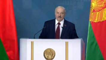 Лукашенко: Беларусь потеряла из-за торговых войн, несправедливых цен и дорогих кредитов $9,5 млрд