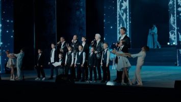 &quot;Это самый торжественный момент!&quot; Гала-концерт &quot;Время наших побед - время новых надежд&quot; прошел в Большом театре Беларуси