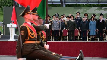 Лукашенко: Пусть они спокойно спят! / Жёсткий ответ западным советчикам | Президент на ДВУХ ПАРАДАХ!