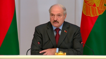 Президент Беларуси требует максимальное внимание уделить экспорту продукции