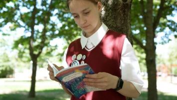 Первую книгу издали, когда ей было 10! Самая юная писательница Беларуси