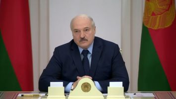 Лукашенко ответил на упреки беглых оппозиционеров по поводу ВНС