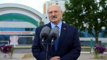 Лукашенко назвал электоральную кампанию 2020 года одной из самых сложных для него