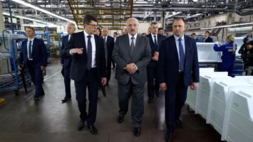 "Это пример для других" - Лукашенко о работе "Атланта" в период пандемии