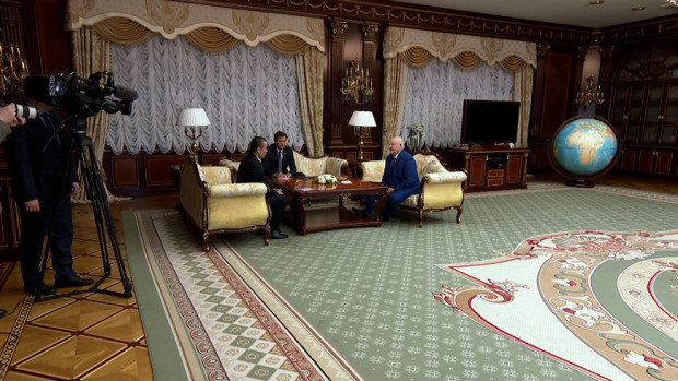 Лукашенко уверен в возможности достижения $2 млрд товарооборота между Беларусью и Узбекистаном