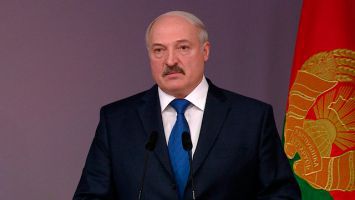 Лукашенко считает предателями погрязших во взяточничестве борцов с коррупцией