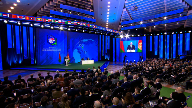 Лукашенко обозначил предложения Беларуси по мирной повестке. В фокусе - санкции, миграция, ИИ