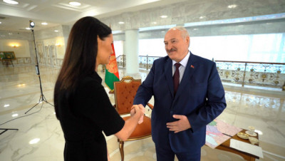 Лукашенко: первым шагом Украины на пути к восстановлению должен быть шаг к миру
