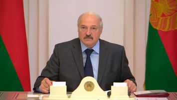 Лукашенко намерен посетить проблемные хозяйства в регионах Беларуси