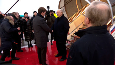 Лукашенко прибыл в Москву для участия в заседании ВГС