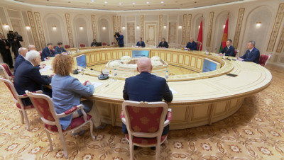 Лукашенко: Беларусь готова поставлять в Калининградскую область необходимое продовольствие, включая картошку