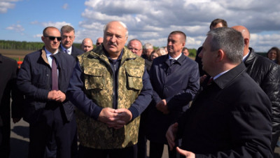 Лукашенко о дисциплине в регионах: наступает железная диктатура