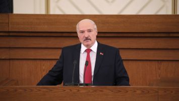 Лукашенко: Беларусь продолжит строить цифровую экономику