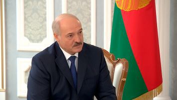 Лукашенко предлагает поднять планку торгово-экономического сотрудничества с Польшей