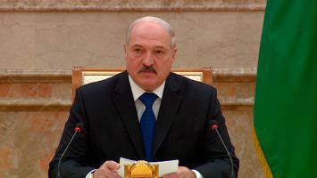 Лукашенко правительству: резать по-живому людей, отбирая последние деньги, никому не позволено