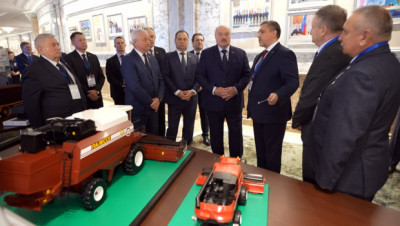 "Должен быть уникальный, безукоризненный товар". Лукашенко о главном требовании к соискателям на Знак качества 