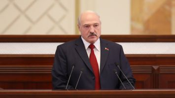 Лукашенко поручил правительству подготовить решения о повышении пенсий