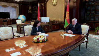 "Надо, чтобы все было демократично". Лукашенко обсудил с Кочановой формирование Совета Республики 