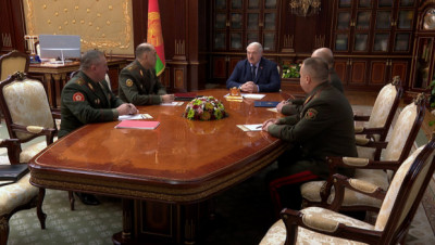 Лукашенко в преддверии саммита ОДКБ обсудил с силовиками вопросы военно-политического характера