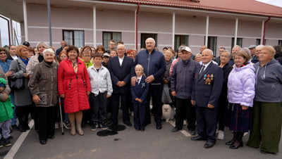 Лукашенко о тематике переговоров с Путиным: думали, как выжить в это сложное время