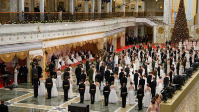 Лукашенко - молодежи на новогоднем балу: впереди у вас очень много конкретных дел