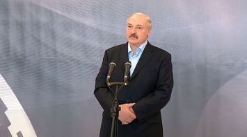 Лукашенко: информационные войны в интернете стали основным полем боя