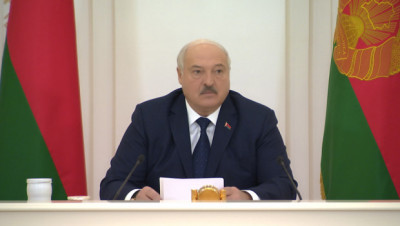 Лукашенко провел совещание по вопросам пассажирских перевозок