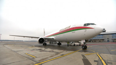 Лукашенко вылетел в ОАЭ
