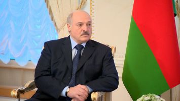 Лукашенко выразил соболезнования Путину в связи со взрывом в метро Санкт-Петербурга