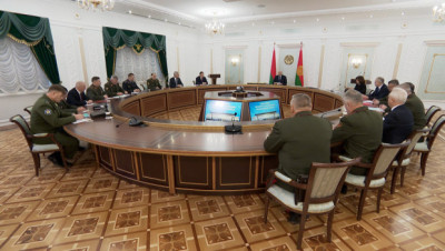 "Важнейшая наша задача - извлекать уроки". Лукашенко рассказал об обстановке вокруг Беларуси