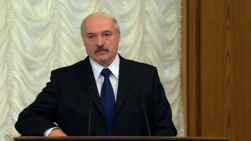 Лукашенко потребовал выработать новые подходы по привлечению инвестиций