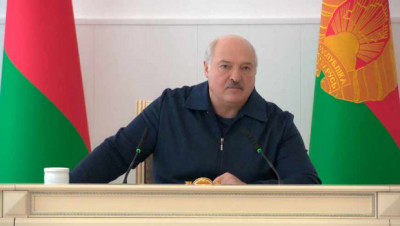 Лукашенко: лучше я с вас сейчас потребую, чем завтра дам винтовку и пошлю на фронт