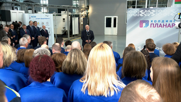 Лукашенко: в нынешнем году нужно сделать максимум для белорусских женщин