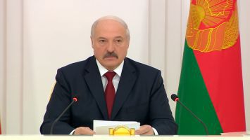 Лукашенко: в экономике наметился рост, но оснований для самоуспокоенности нет