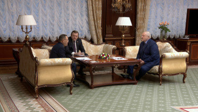 Лукашенко о сотрудничестве с Казахстаном: мы можем преодолеть не только санкции, но и любые барьеры