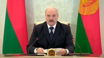 Лукашенко не видит альтернативы минской площадке для урегулирования конфликта в Украине