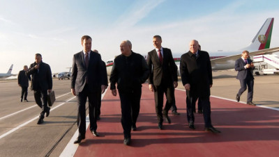 Лукашенко прилетел в Москву на встречу с Путиным и на заседание ВГС