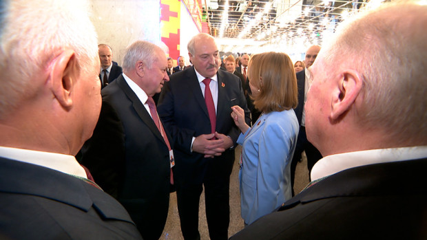 Лукашенко проголосовал на выборах руководства ВНС