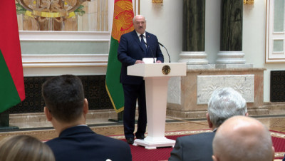 Лукашенко: белорусские суды до сих пор ощущают информационное и психологическое давление, но выдерживают его