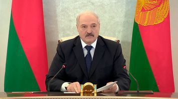 Лукашенко потребовал усилить информационное сопровождение строительства БелАЭС