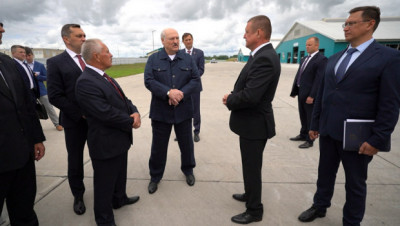 Лукашенко: наша задача - за пятилетку уйти от диких ферм и построить технологичные комплексы