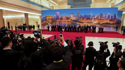 Лукашенко в Тяньцзине принял участие в торжественном приеме в честь участников саммита ШОС