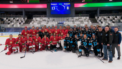 Лукашенко провел хоккейную тренировку вместе с клубом "Динамо-Минск" 