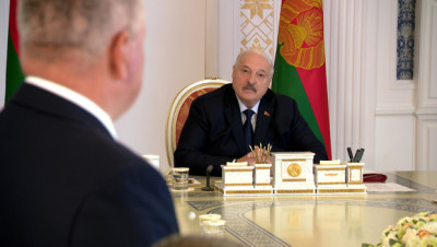 Новые руководители в семи районах страны и в районе Гродно. Лукашенко принял кадровые решения