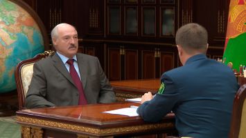 Лукашенко: в поставку "санкционки" вовлечены крупные российские фирмы и дельцы с "тяжелыми погонами"