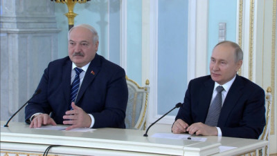 Лукашенко принял участие в мероприятии по вводу в эксплуатацию нового зимовочного комплекса станции "Восток" в Антарктиде 