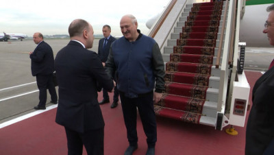 Лукашенко прибыл с визитом в Россию