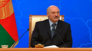 Лукашенко приглашает зарубежный бизнес работать в Беларуси, но по правилам